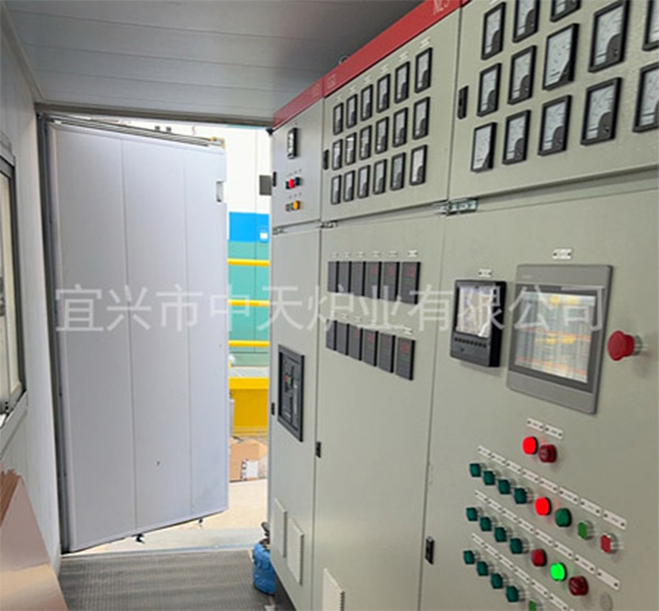 控制柜